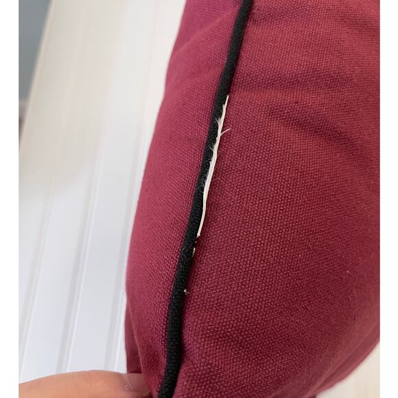 Harry Potter Throw Pillow Gryffindor Universal Studios 13" Excellent Condition - Picture 3 of 6